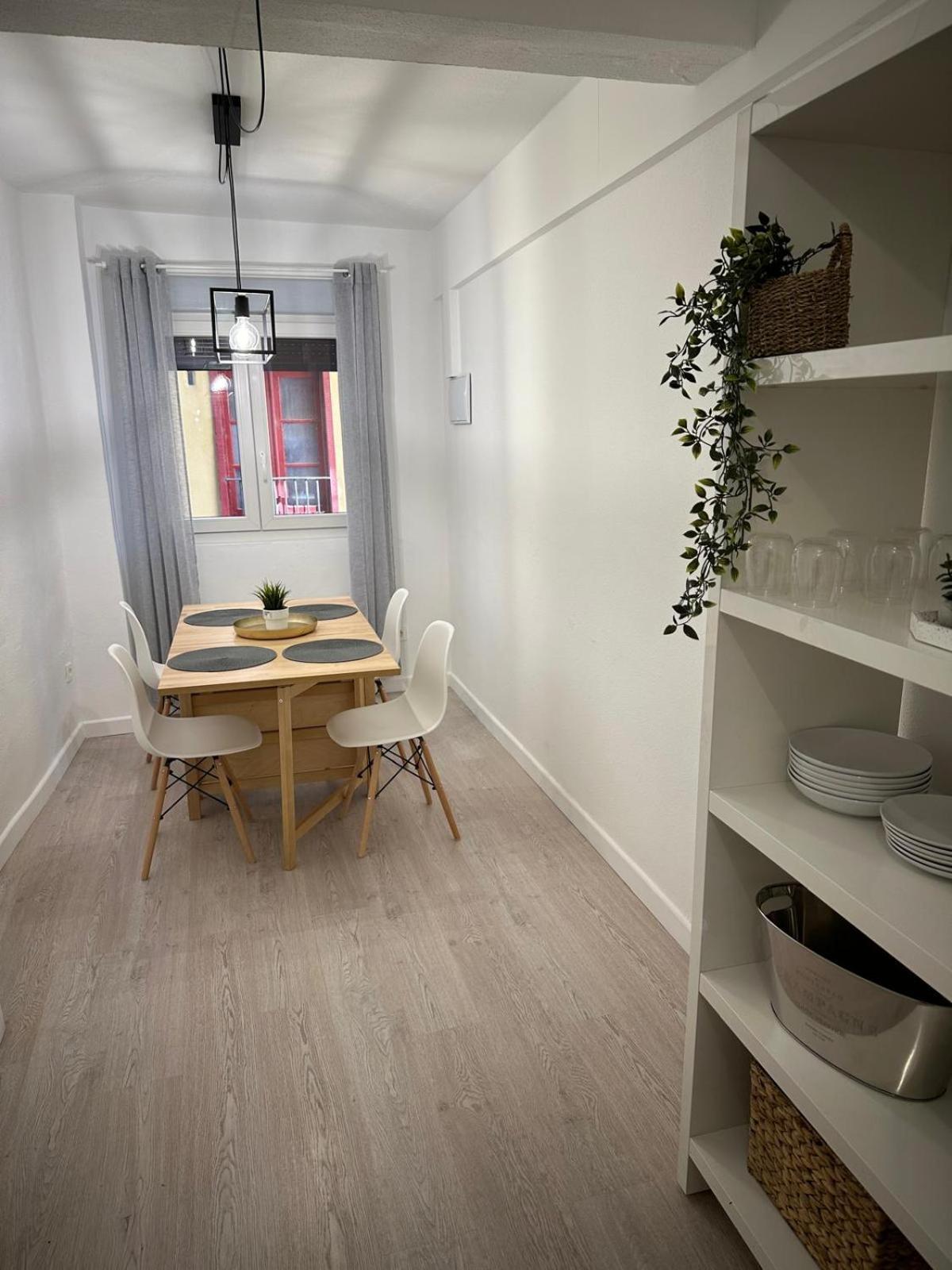 Kilimin Apartment ปัมโปลนา ภายนอก รูปภาพ